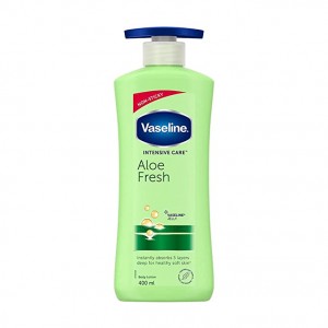 Vaseline Intensive Care Aloe Fresh Hydrating Body Lotion 400 ml, Daily Moisturizer for Dry Skin, Gives Non-Greasy