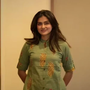 TAKSHIL CREATION New Festival and Stylish Rayon Kurta Set