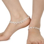 Twinkling Graceful Women Anklets & Toe Rings